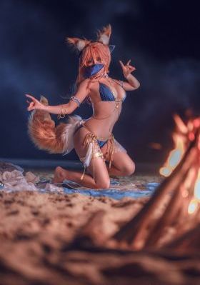 周海媚